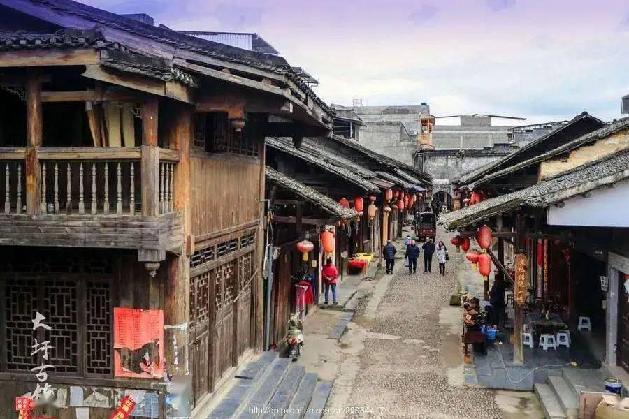 同色彩相撞